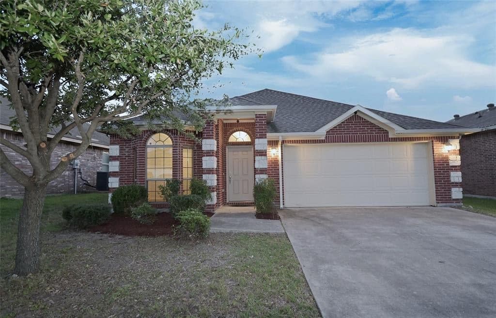 1204 Varacruz Dr