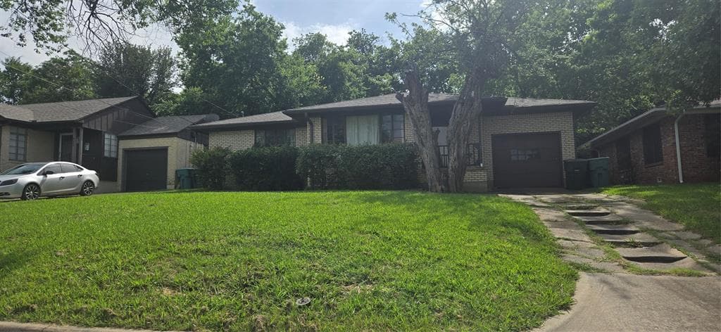626 Kessler Blvd
