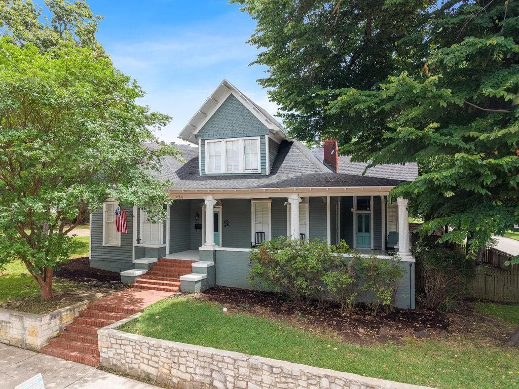 Main property image