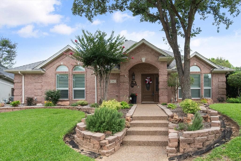 1 Amen Corner Ct