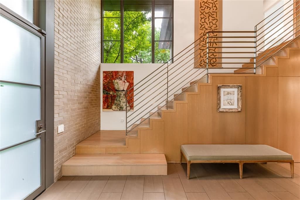 Gallery image 2