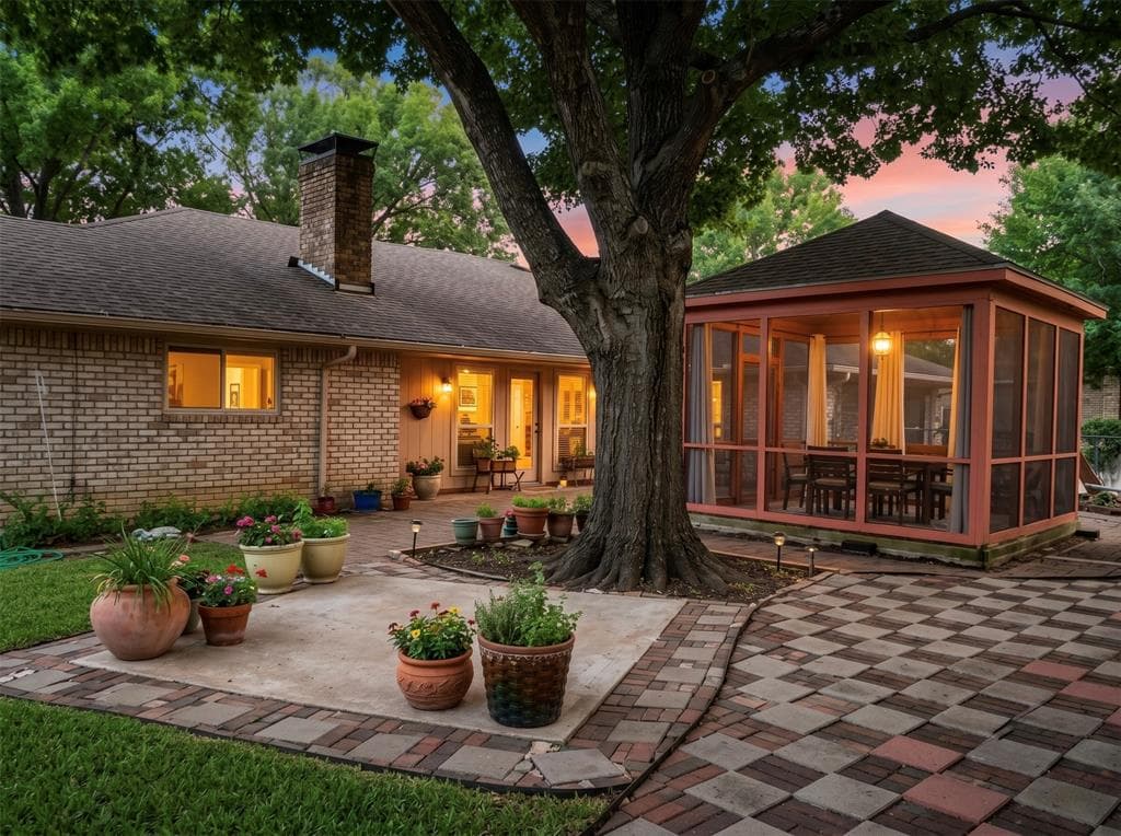 1442 Marlene Pl