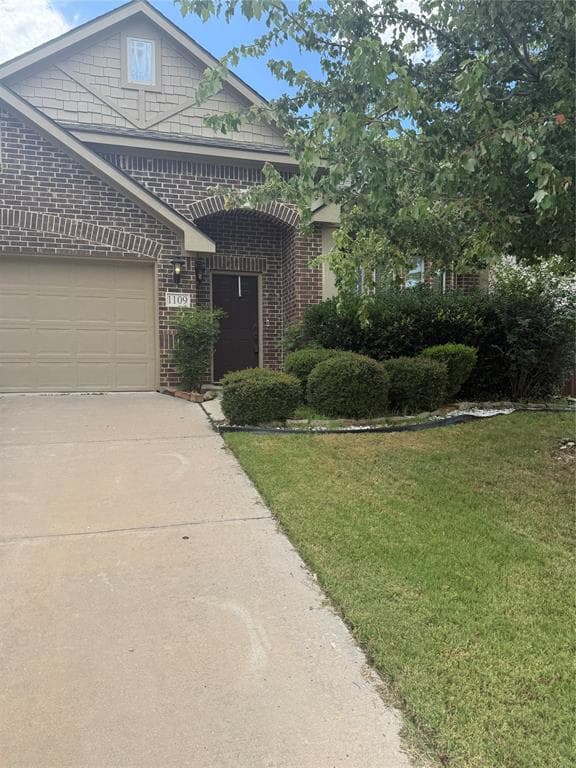 1109 Abbey Ln