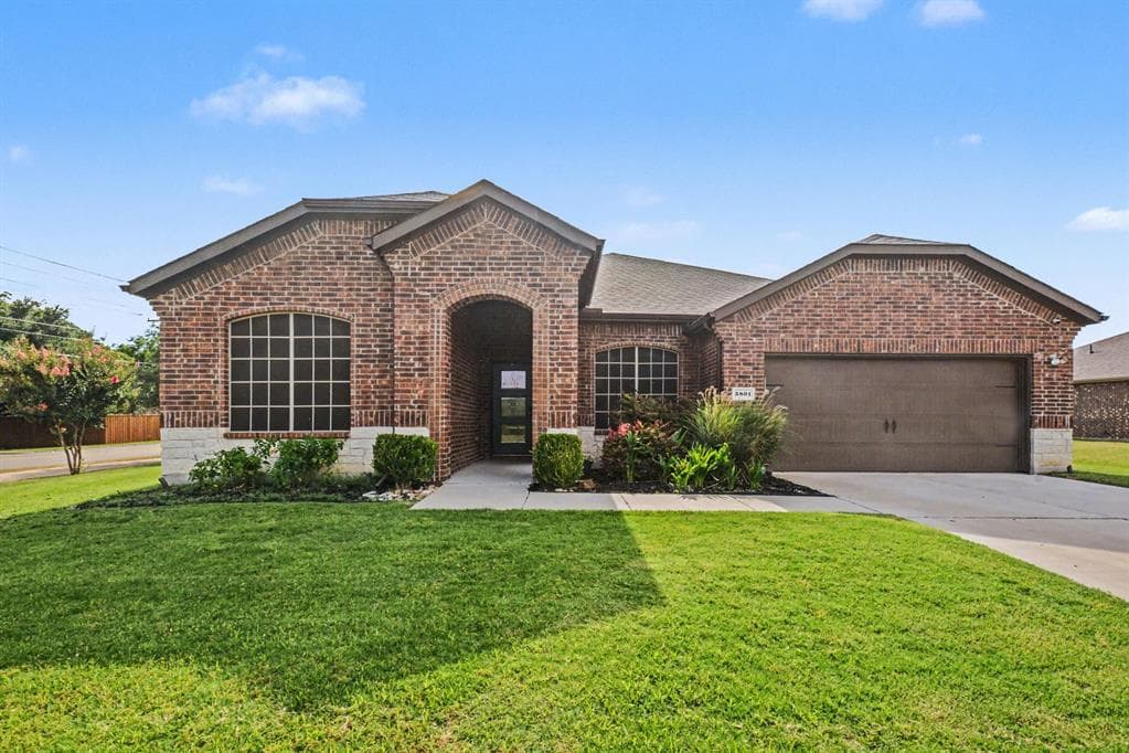 3801 Forest Bend Rd