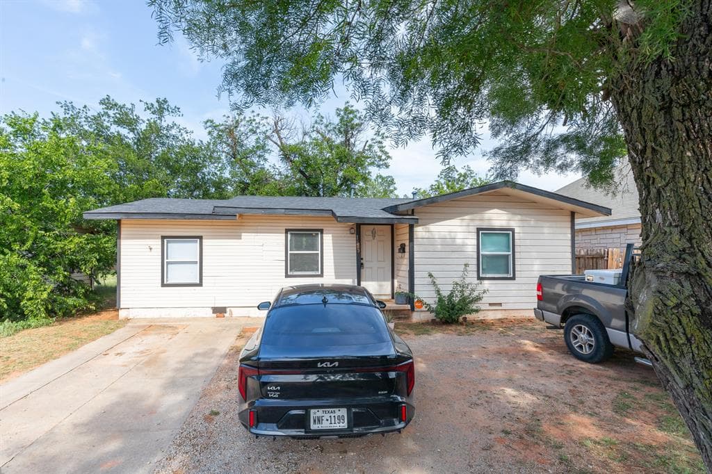 1425 N Mockingbird Ln