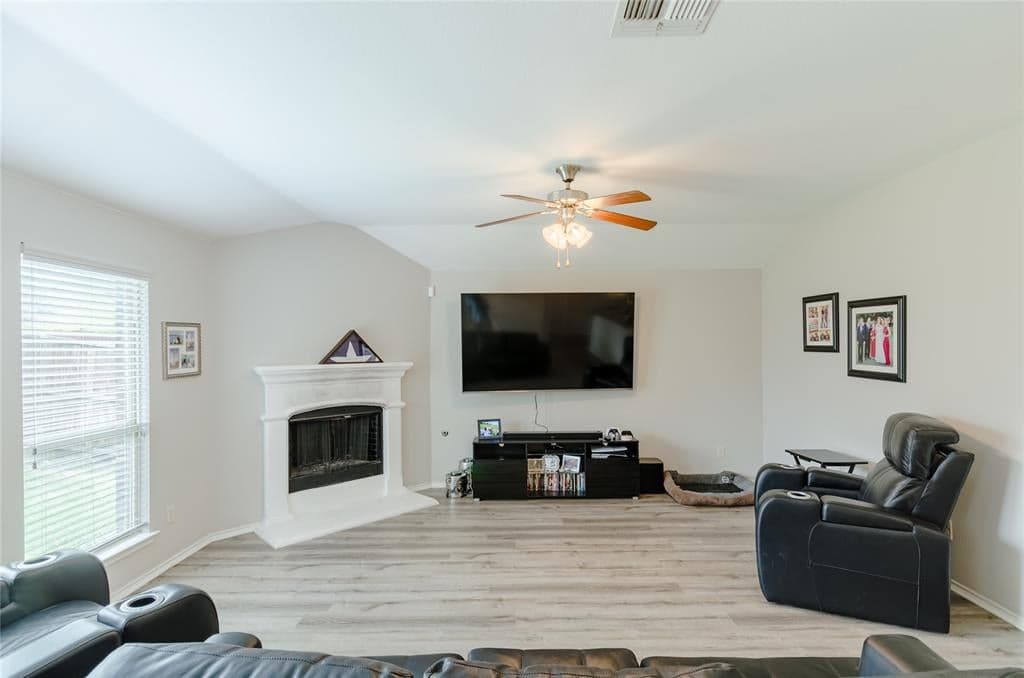 Gallery image 3