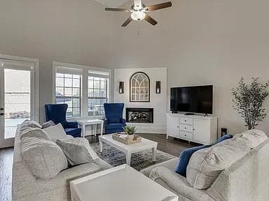 Gallery image 3