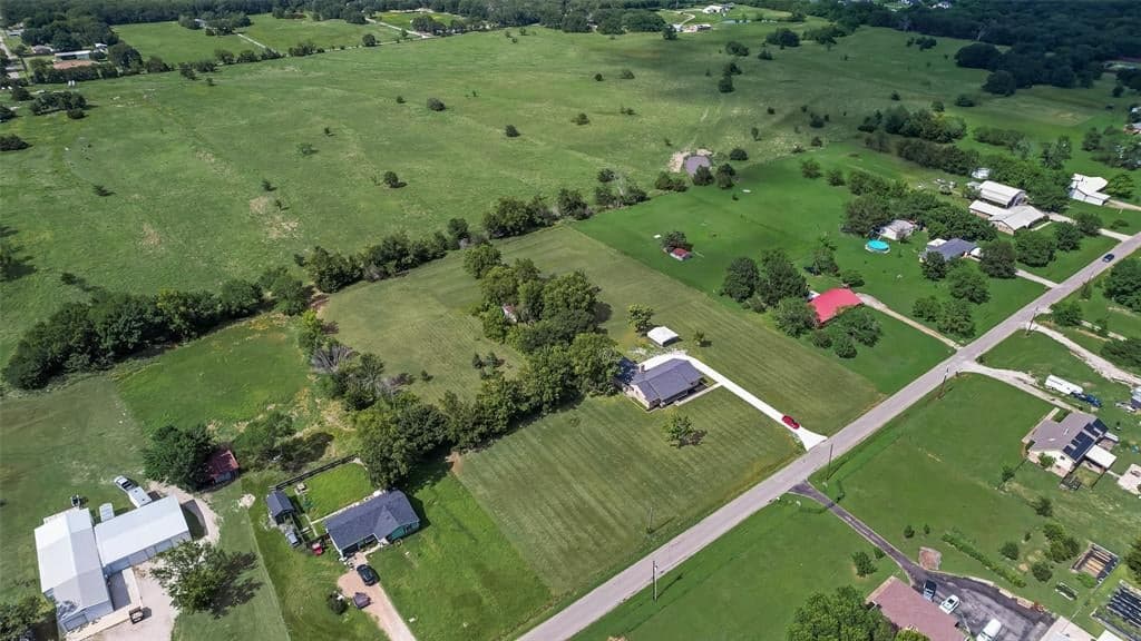 302 County Road 3320