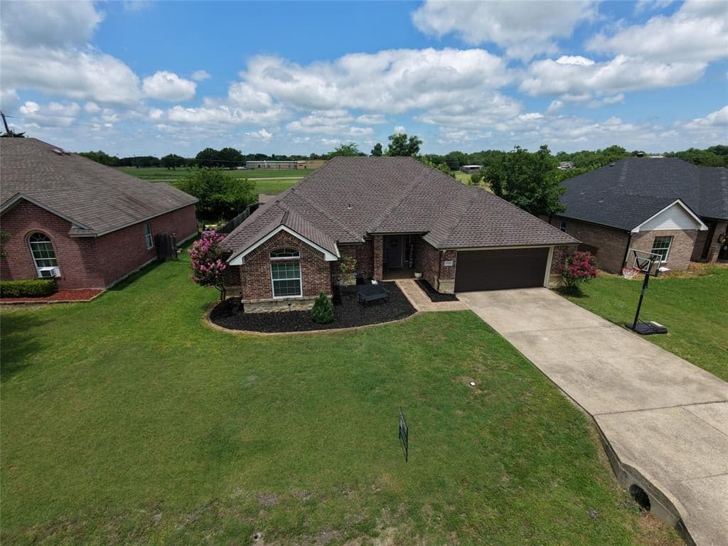 106 Meadowlark Dr