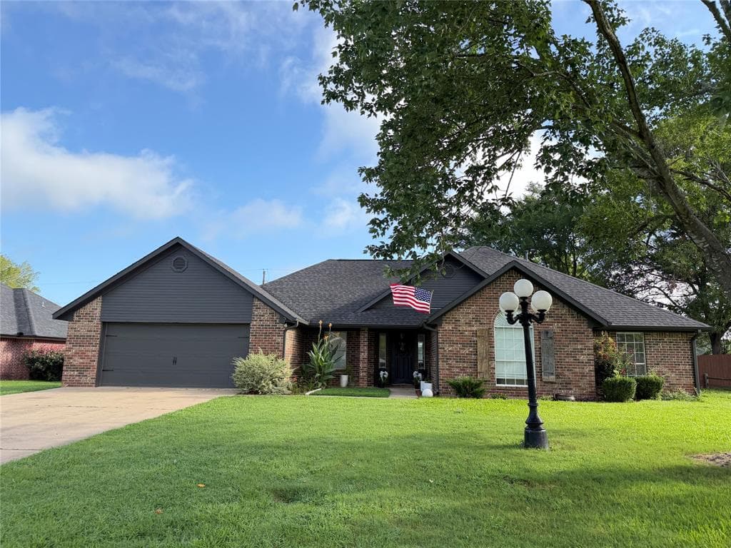 124 Diane Ln