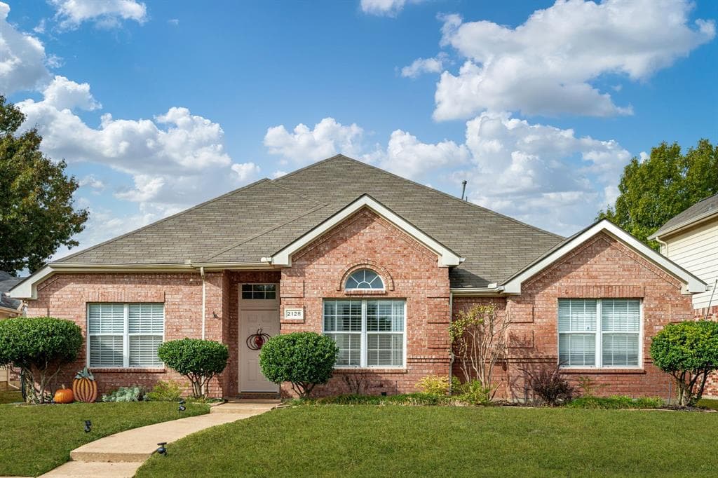 2128 Fountain Dr