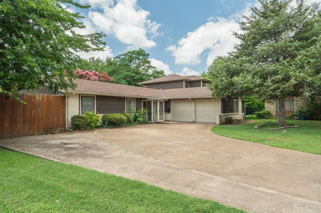 417 Keats Cir