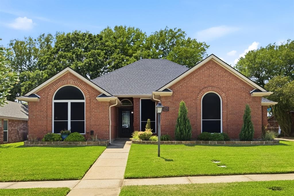 2741 Fox Glenn Ct