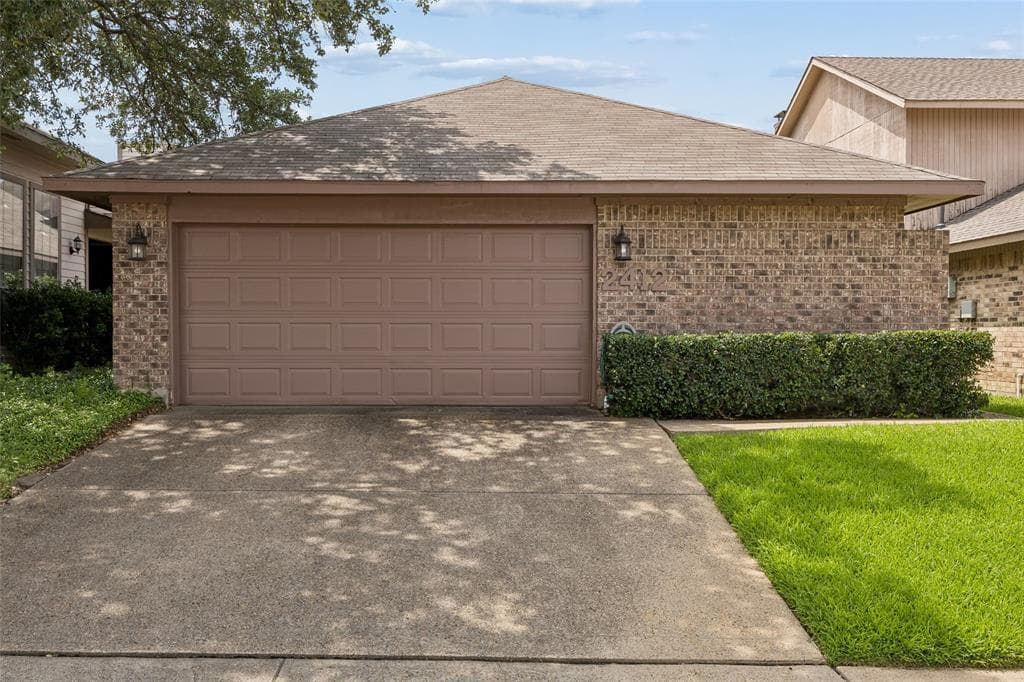 2412 Scorpius Dr