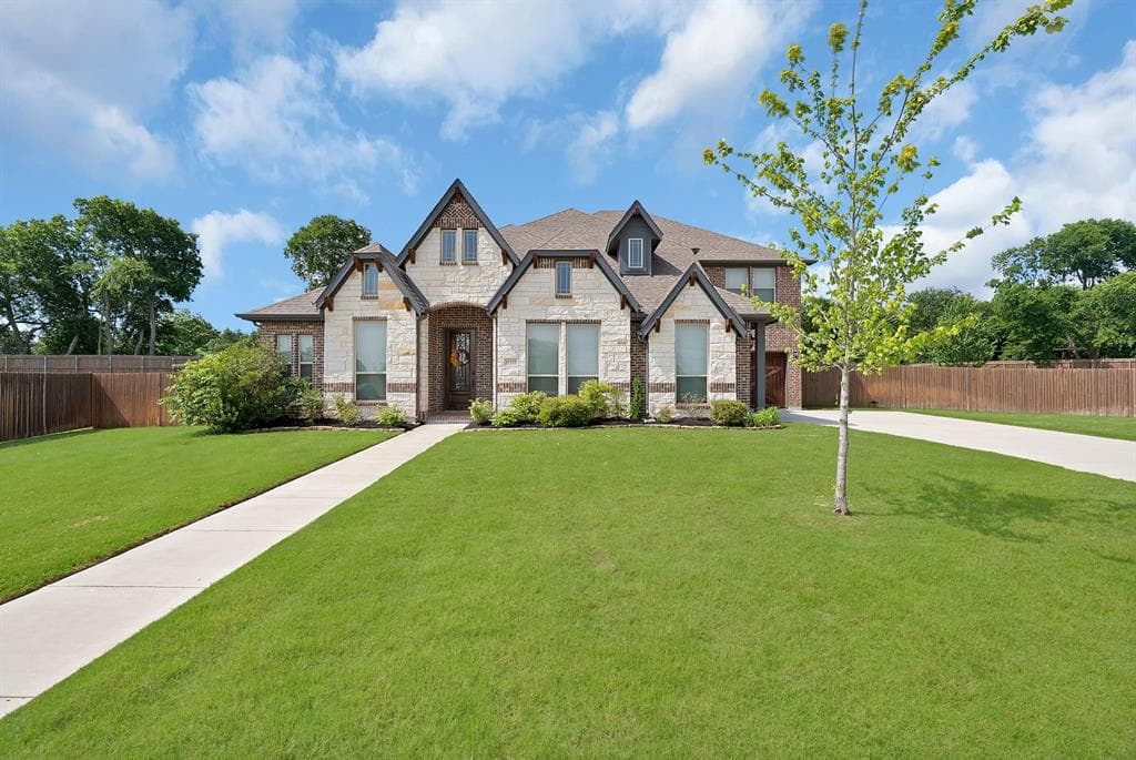 810 Sundown Ct