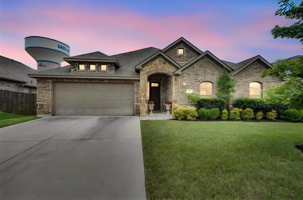3226 Paisley Dr