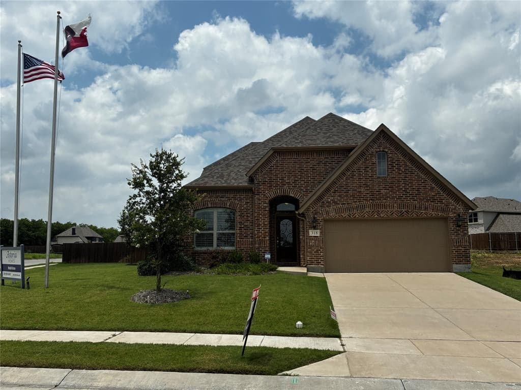 318 Mccallister Ln