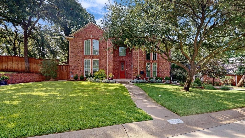 2890 Hillside Dr
