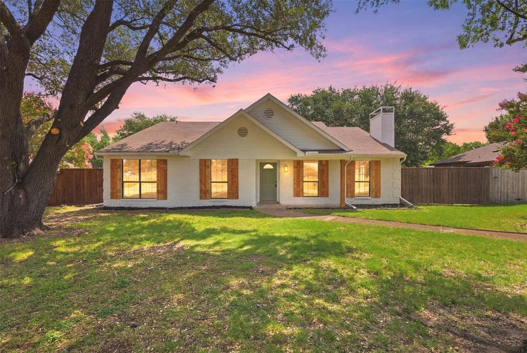 1516 Hendrick Dr