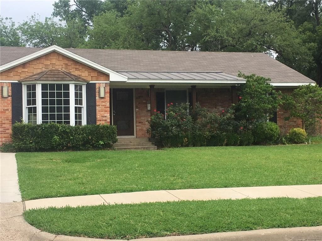 7017 Haverford Rd