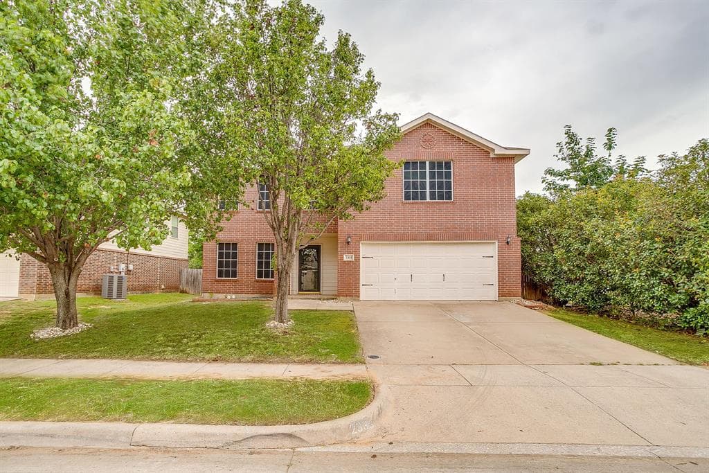2333 Ash Grove Trl