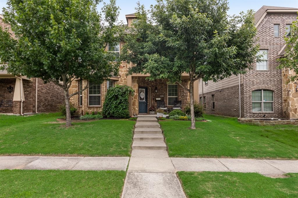 1228 Land Oak Rd