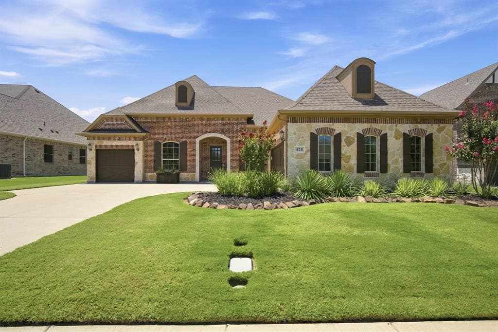 425 Emerson Dr
