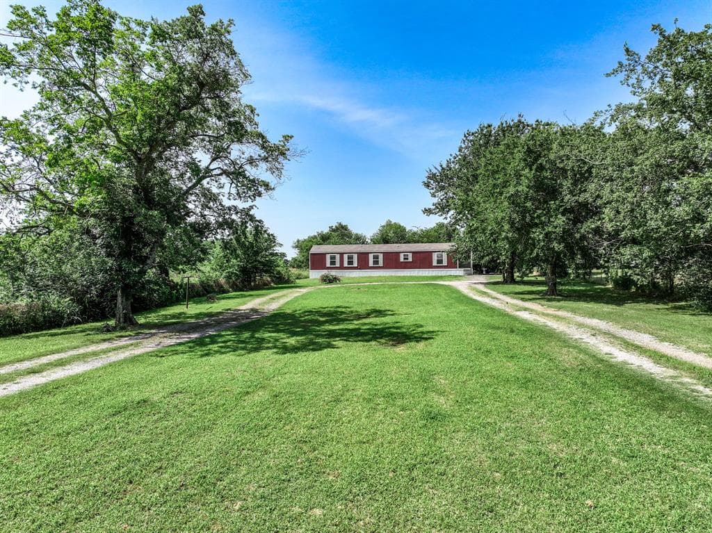 11511 Texas Highway 11 W