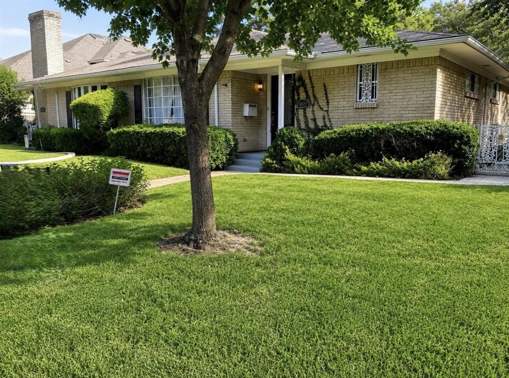 9022 Villa Park Cir