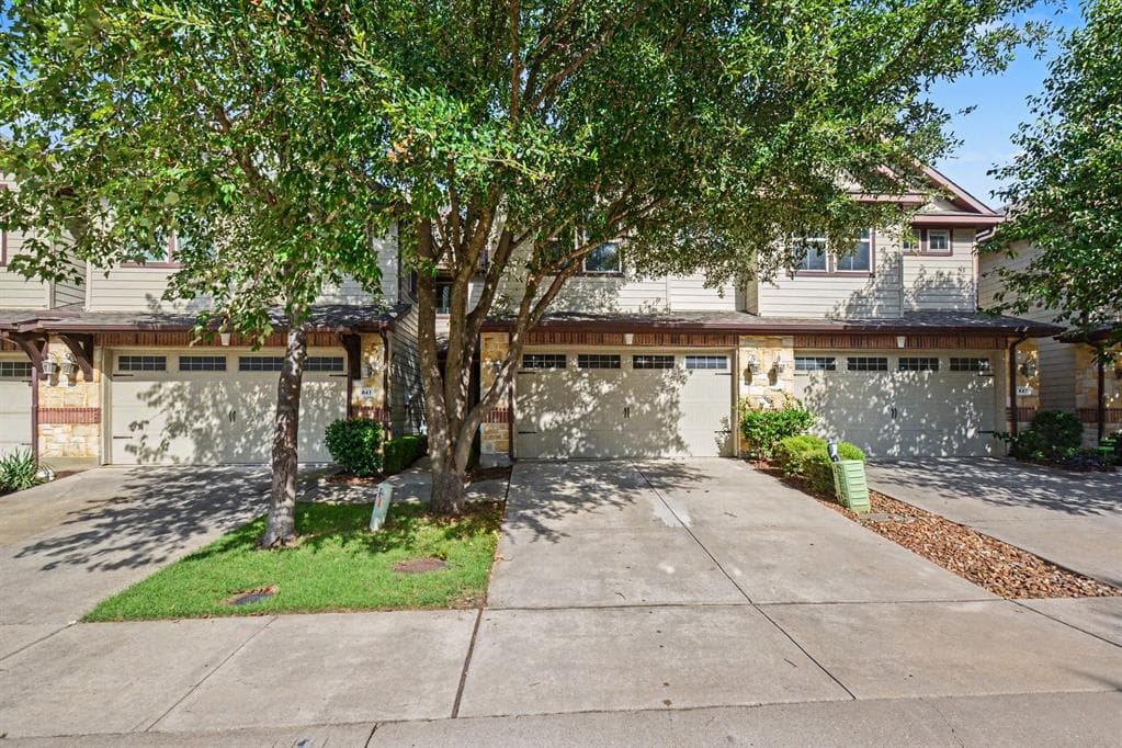 845 Vashon Dr