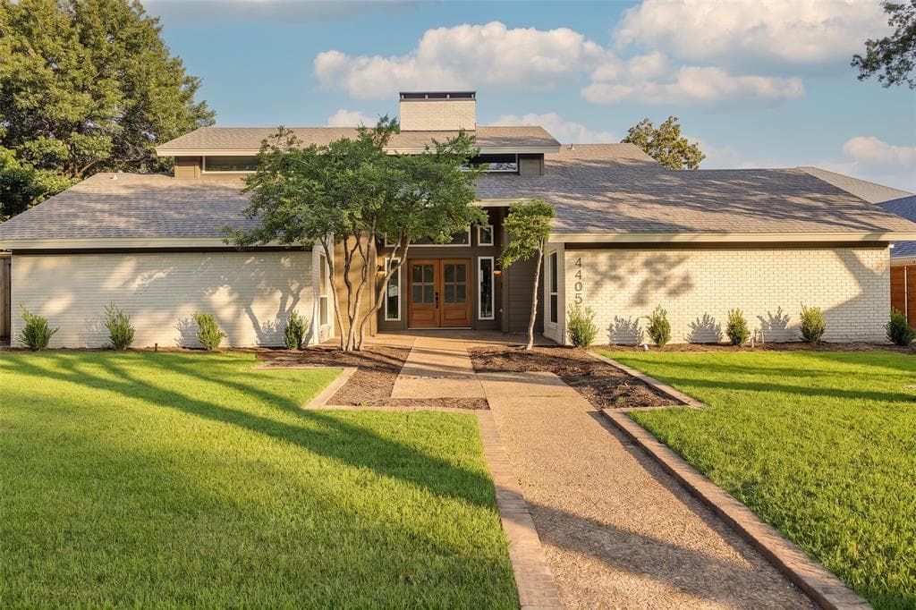 4405 Cobblers Ln