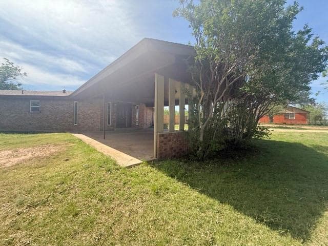 1147 Graves Rd