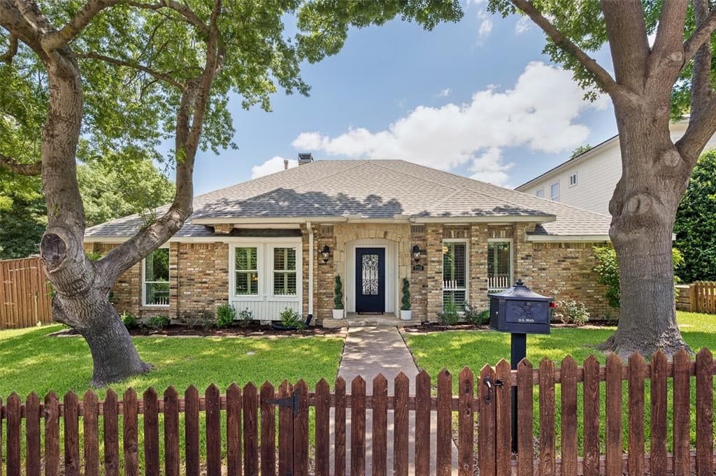 7718 Arborside Dr