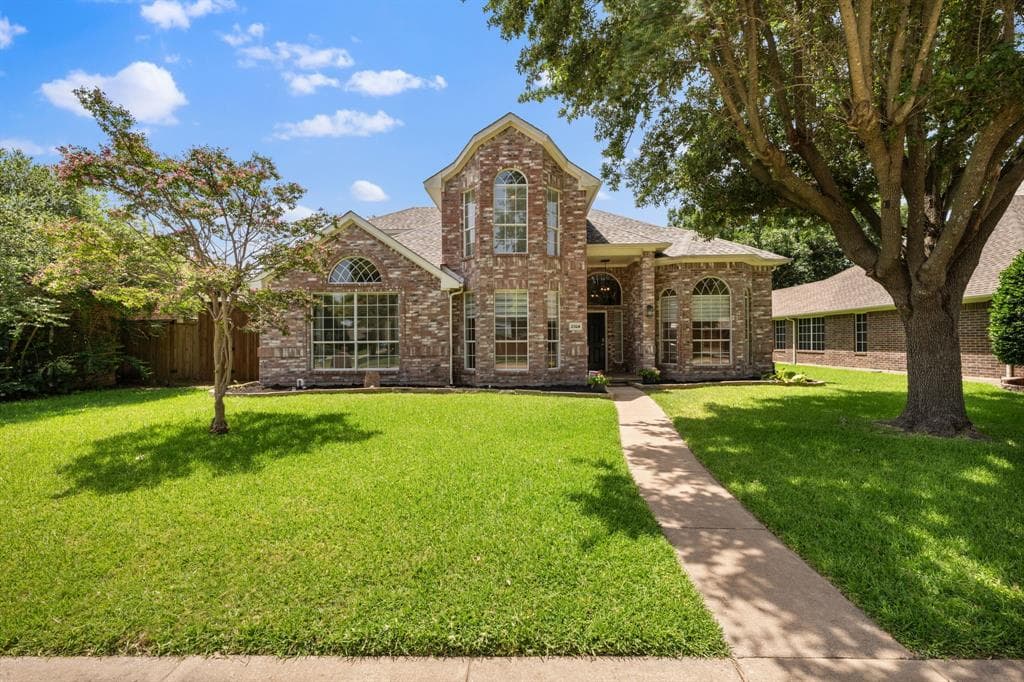 2324 Compton Dr