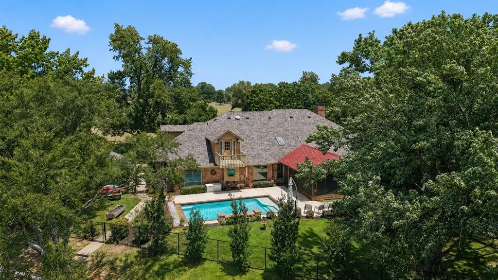 102 Foster Ranch Rd