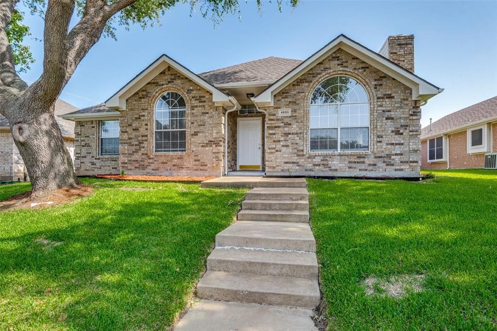 4033 Brazos Dr