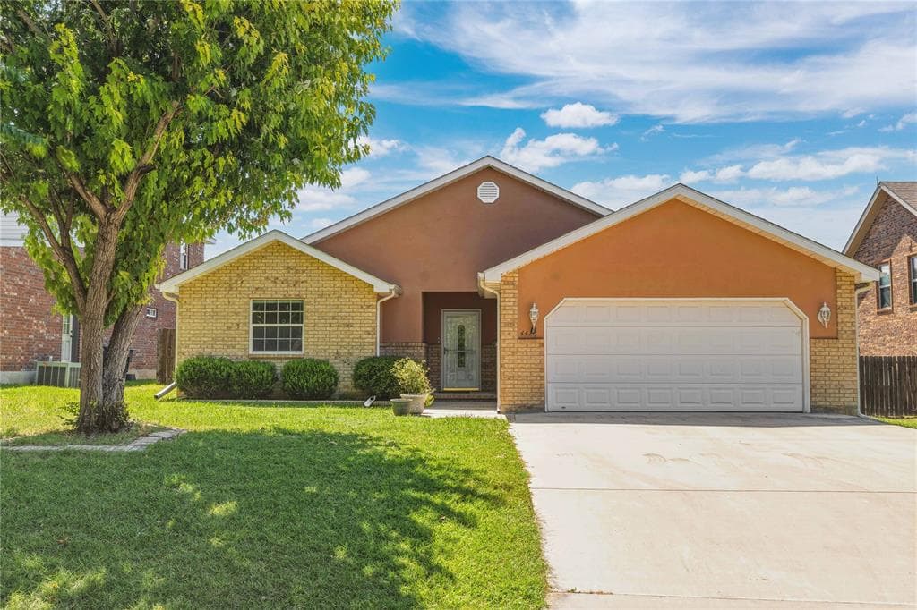 4424 Westridge Dr