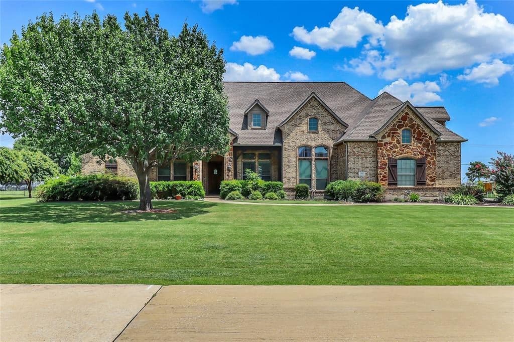 6564 Lark Cir