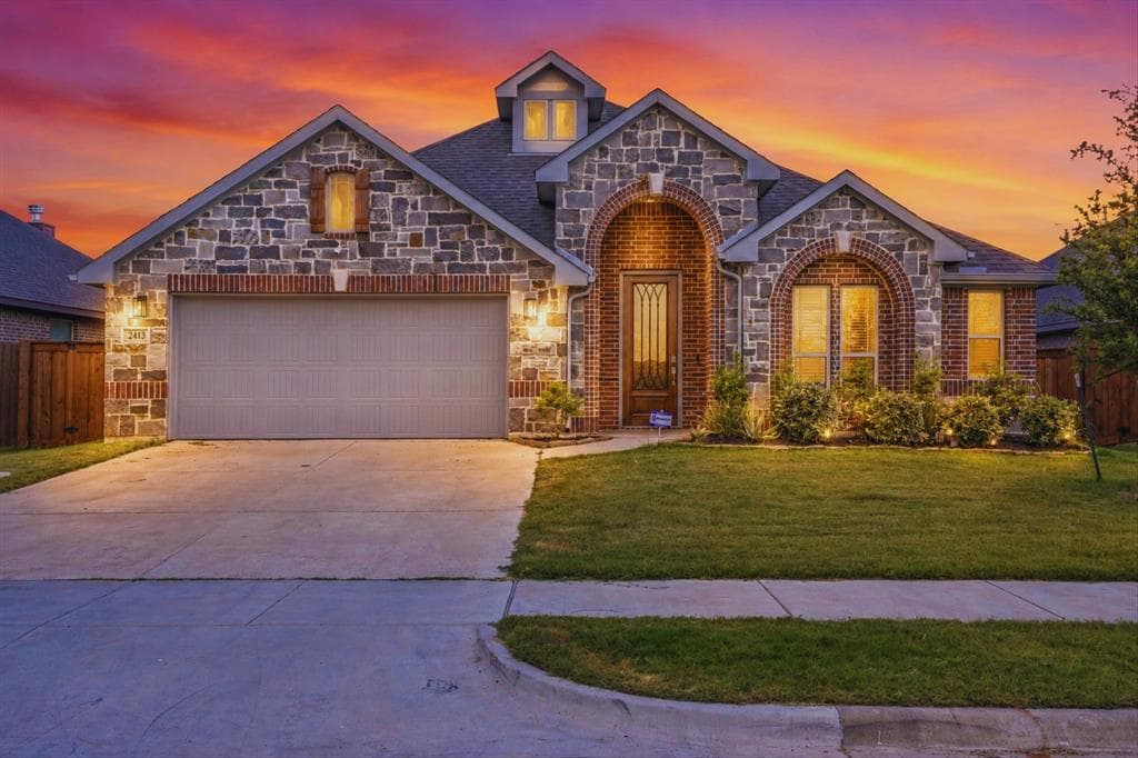 2413 Loxley Dr