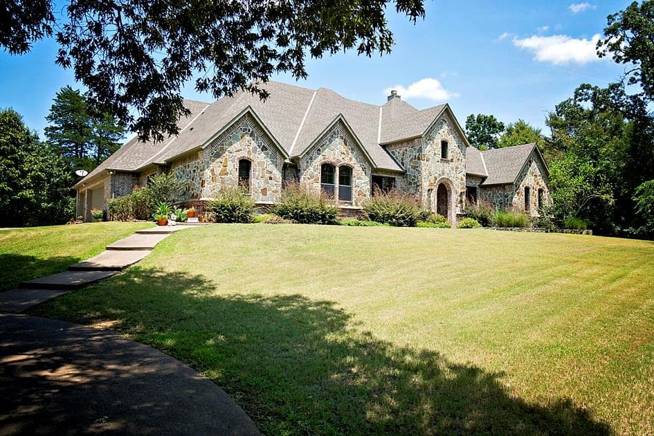 4700 Stonebridge