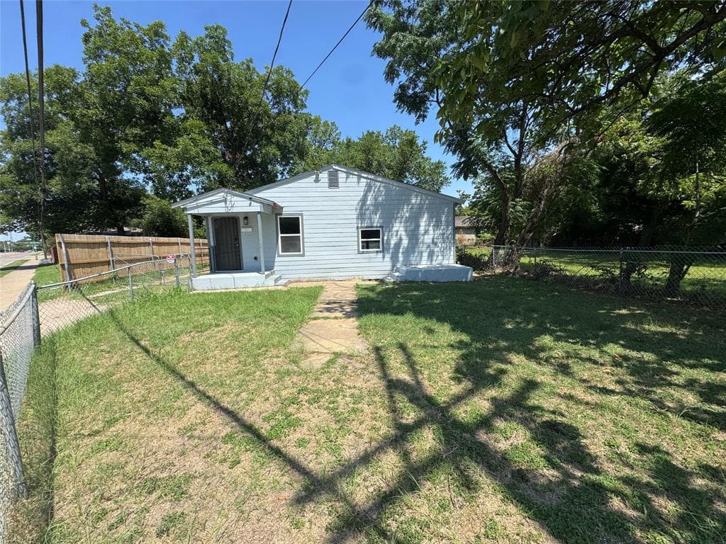 3705 Marshall Dr