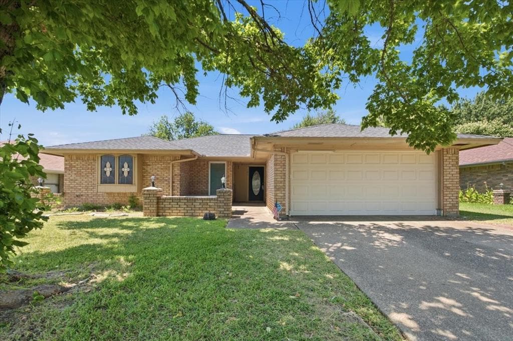 200 Almond Ln