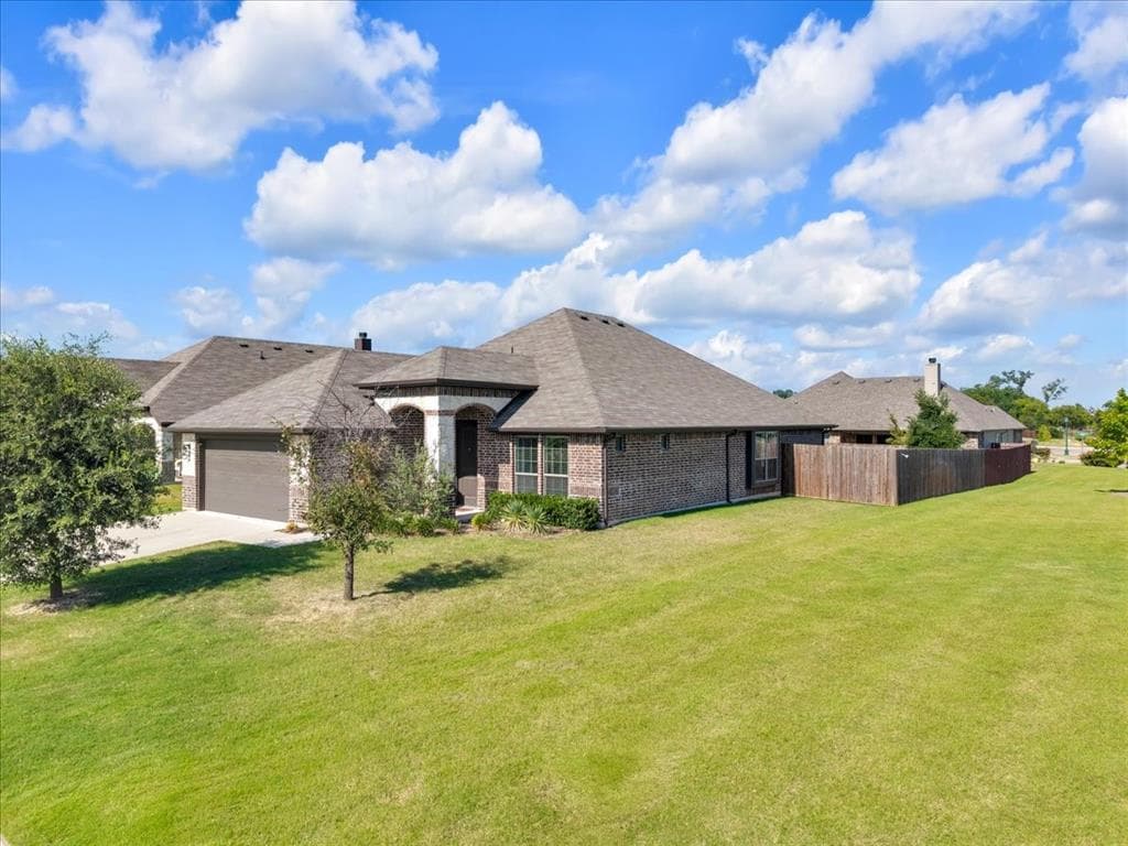 100 Gardenia Dr