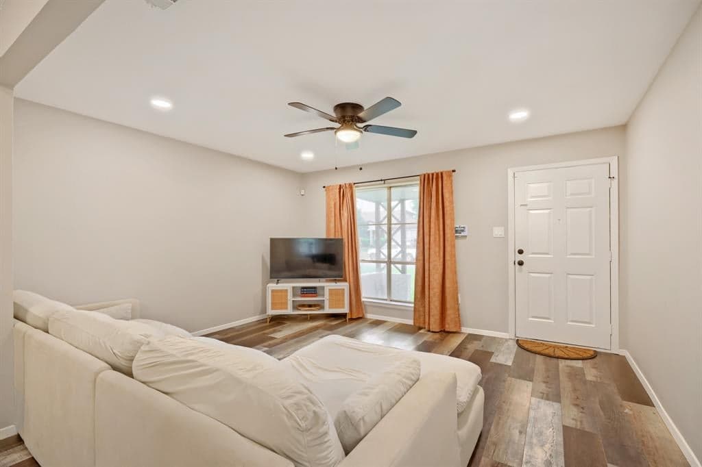 Gallery image 4