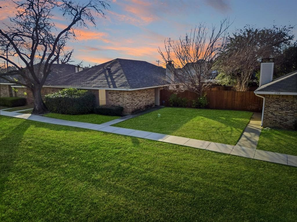 2306 Carol Good Ln
