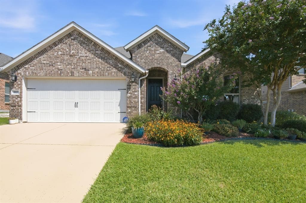 3013 Sangria Ln