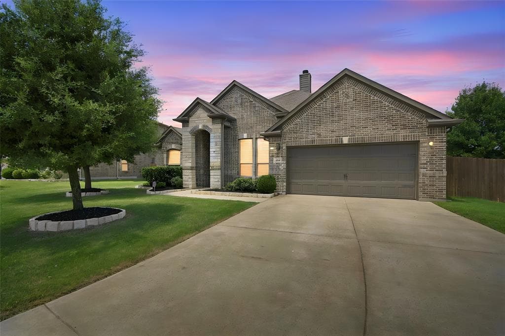 205 Canterbury Ct