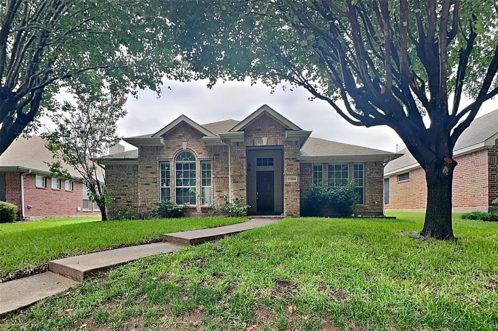 11364 Lockshire Dr