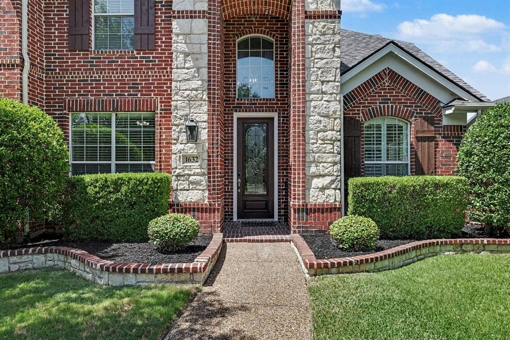 1632 Sandstone Dr