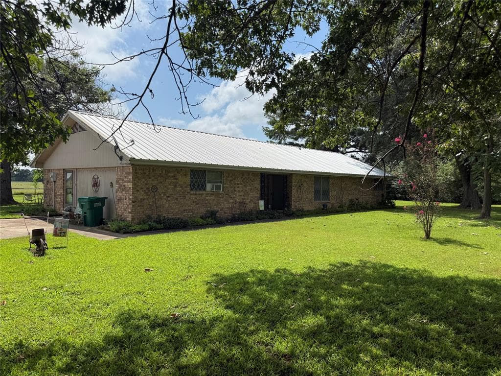446 County Road 1605